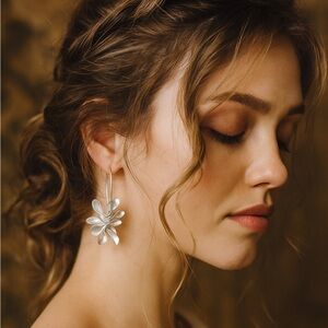 Vintage Bohemian Floral Earrings. Silver tone